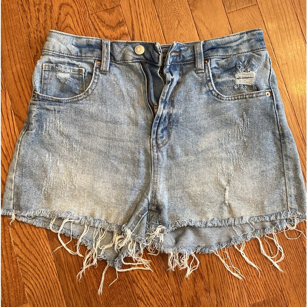 Wild fable mid/high rise cut off Jean shorts. So comfortable!